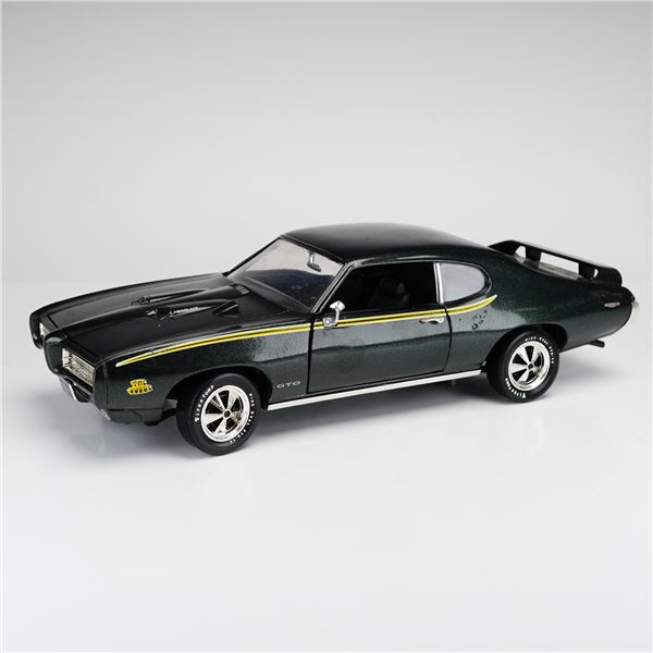 Ertl 1969 Pontiac GTO Judge Ram Air III 1:18 Scale Model, 1990s.