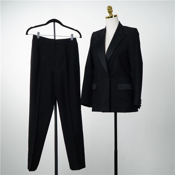2pc Yves St Tropez Dress Shirt and Unmarked Black Pants