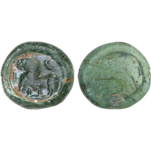 MEDIEVAL ISLAMIC: Anepigraphic, ca. 8th/12th century, glass weight (jeton) (1.41g), VF