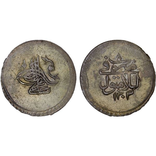 TURKEY: Selim III, 1789-1807, AR piastre (12.25g), Islambul, AH1203 year 8, AU