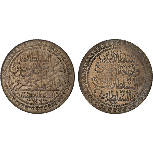 TURKEY: Mahmud II, 1808-1839, AR 60 para (5.98g), Kostantiniye, AH1223 year 17, lustrous Unc