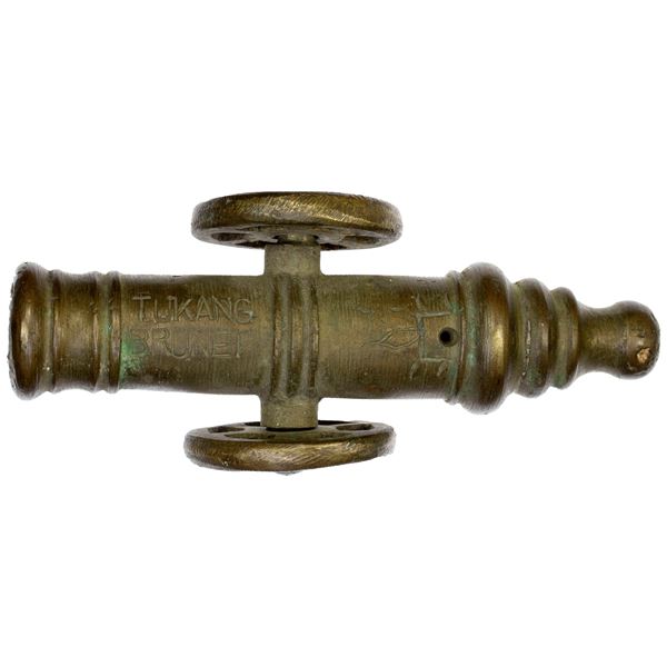 BRUNEI: brass cannon (554g), XF