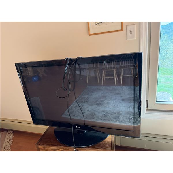 42 inch LG TV