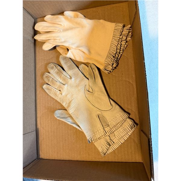 Vintage gloves