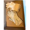 Image 1 : Vintage gloves