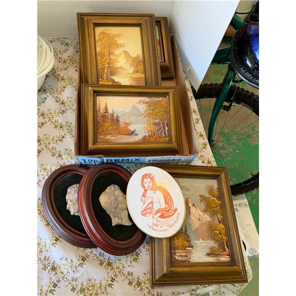 Wallhangings and artwork