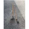 Image 1 : Pitchfork and hoe