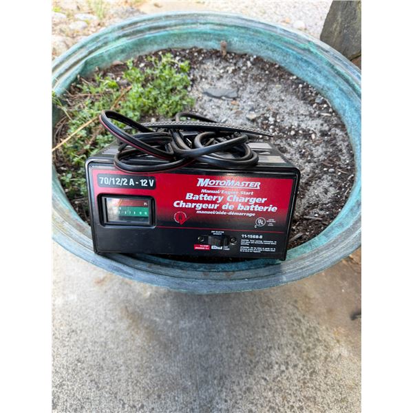 Moto master battery charger