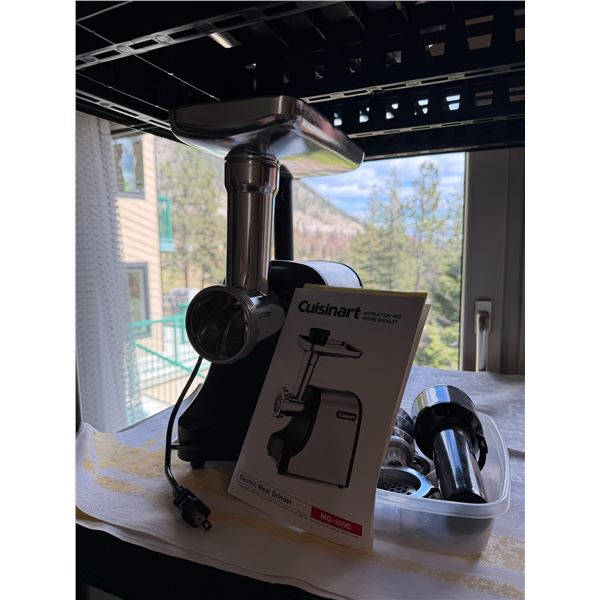 Electric meat grinder