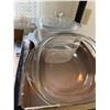 Image 1 : Baking dishes