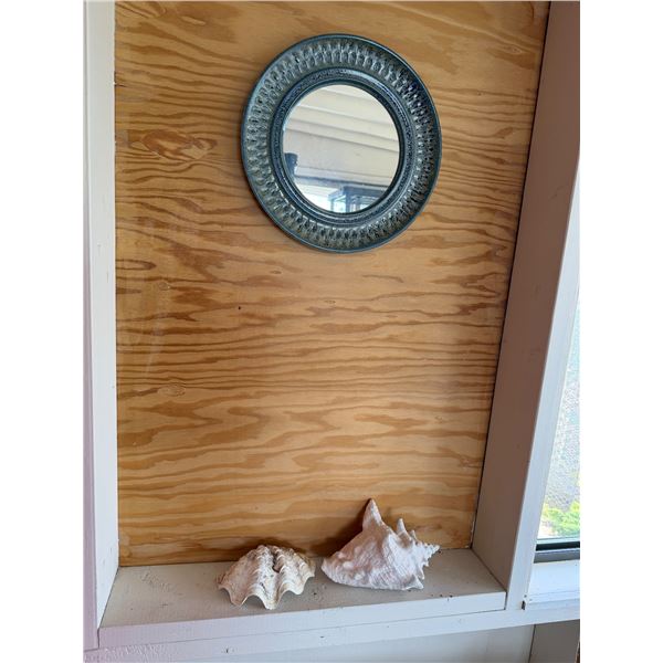 Shells and mirror