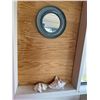 Image 1 : Shells and mirror