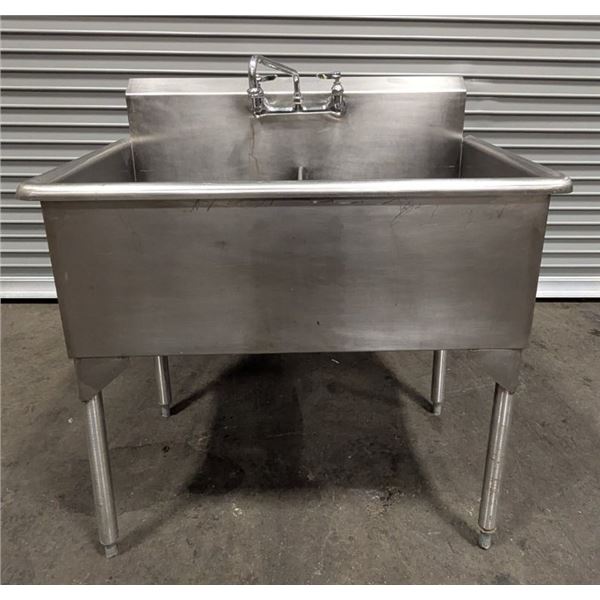 17-1/2" x 22" x 11" Tub Stainless Steel Sink With Faucet