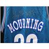 Image 3 : Charlotte Hornets Alonzo Mourning Signed Jersey