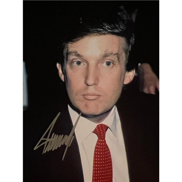 US President Donald Trump signed photo