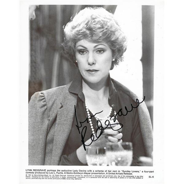 Sunday Lovers Lynn Redgrave signed photo