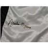Image 2 : Archie Moore Signed White Everlast Boxing Trunks / Shorts