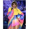 Image 1 : Taylor Swift facsimile signed photo