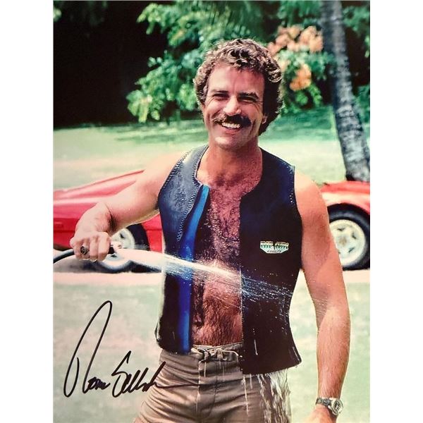 Magnum P.I. Tom Selleck signed photo