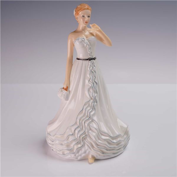 Royal Doulton Figurine Pretty Ladies Wendy HN5724