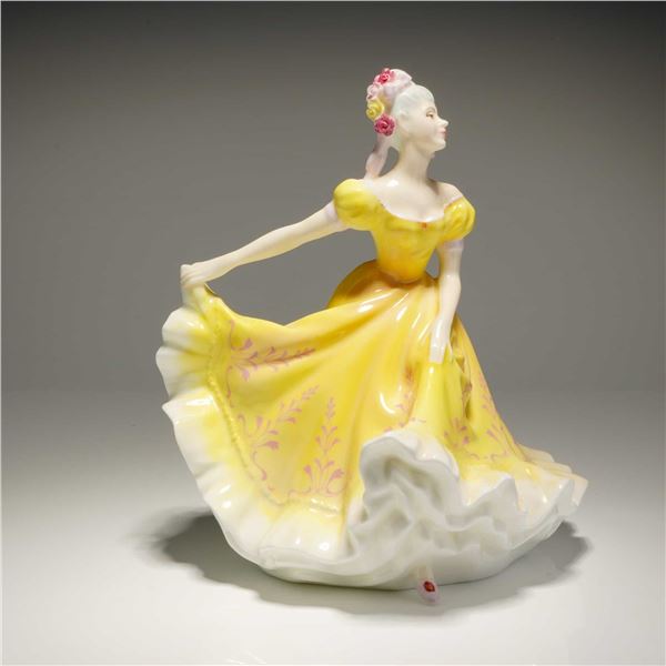 Royal Doulton Figurine Ninette HN 2379