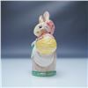 Image 2 : Royal Albert Mrs. Rabbit Beatrix Potter Figurine