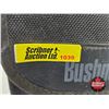 Image 5 : Bushnell Bone Collector 10 x 42 Binoculars (In Case)
