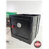 Image 6 : Coleman Campstove Oven (c/w Original Box ; Never Used)  (Box Measures : 3"H x 13"W x 13"D)