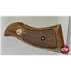 Image 4 : Pistol Grips: (4) (Variety of Smith & Wesson)
