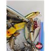 Image 3 : Variety of Fishing Lures (24) - Crank Baits and Top Water