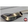 Image 2 : Knife w/Leather Sheath (Consignor Tag - Stainless Skinner Laminate Wood) (Total Length of Knife : 9"
