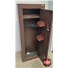Image 2 : Gun Cabinet/Locker : Metal  (Measures : 55-1/2"H x 21"W x 10"D)