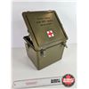 Image 8 : Plastic First Aid Kit Box w/ Canvas Gun Sock & Books and Magazines: - The Best of Field and Stream -