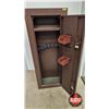 Image 2 : Gun Cabinet/Locker : Metal  (Measures : 55-1/2"H x 21"W x 10"D)
