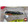 Image 4 : Vintage Fishing Lures (6) :  - Homer Le Blain Swim Wizz (3) - Large Jitterbugs (3)
