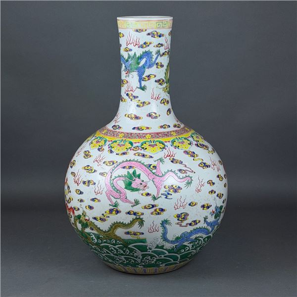 Large Chinese Famille Rose Porcelain Dragon Tianqiuping Vase