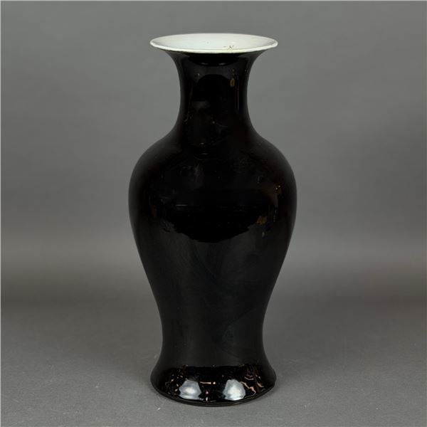 Qing Dynasty Black Mirror Glazed Baluster Vase