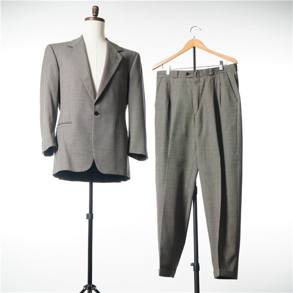 V2 by Versace Men's Houndstooth Men Two-Piece Suit