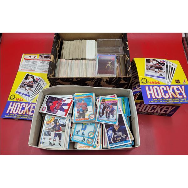 Lot of Assorted Hockey Cards