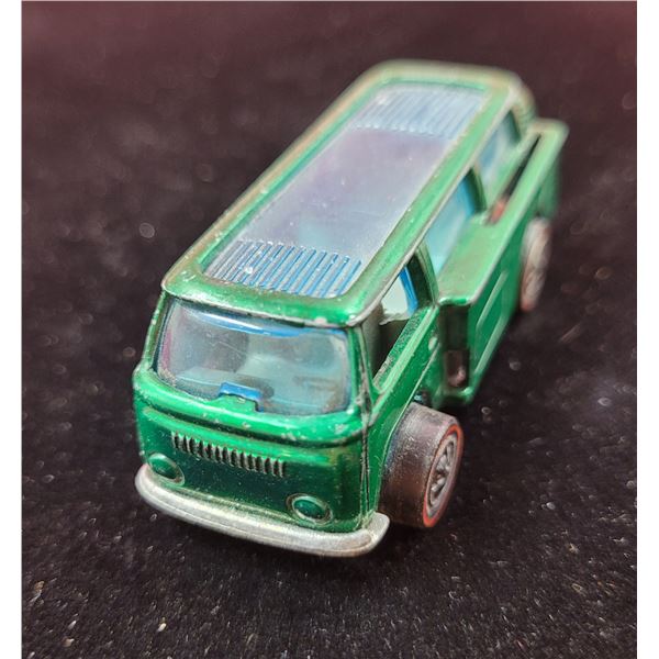 1969 Hot Wheels Redline Beach Bomb Volkswagen Bus