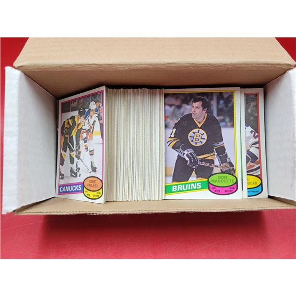 Lot of Assorted VTG Hockey Cards