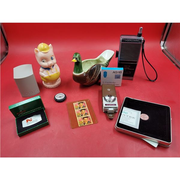 VTG Variety Lot w/ Duck Planter, Canadian Coin, Flashbulbs, & More