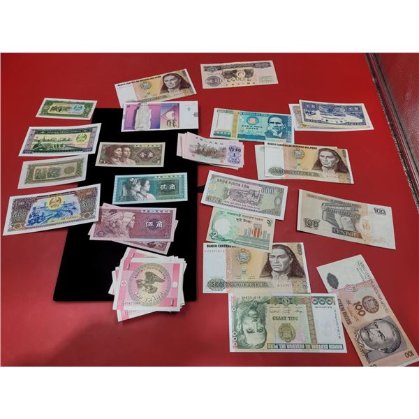 Lot of Uncirculated Worldwide Banknotes
