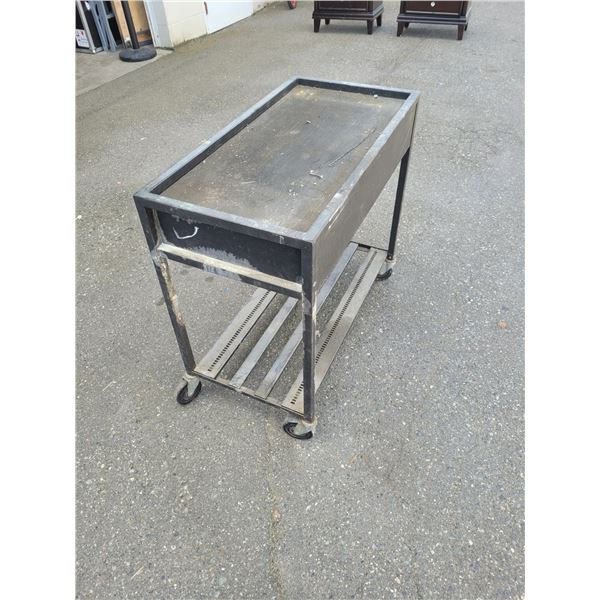 Metal Shop Stand on Castors