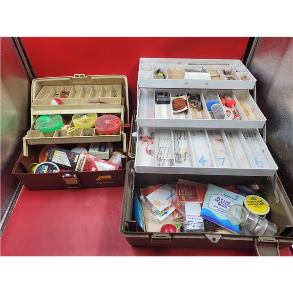 2 Tackleboxes w/ Fishing Supplies