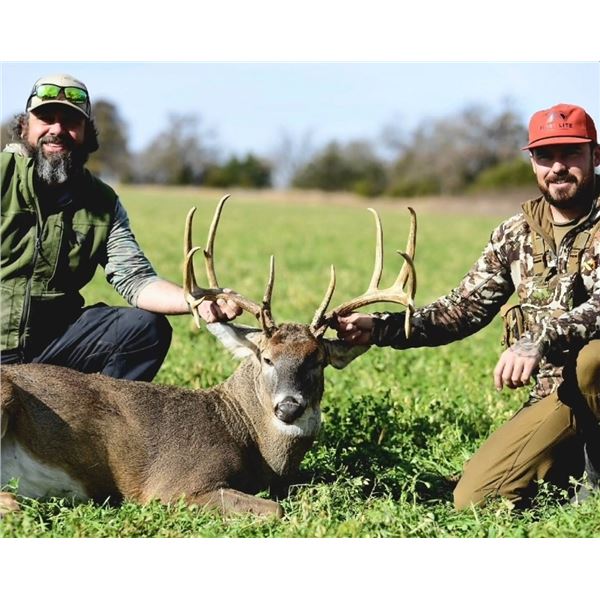 6 Day Kansas Whitetail Hunt for Two