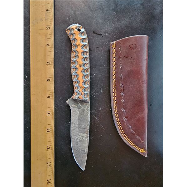 Hand Forged Damascus Steel Knife w/ Leather Sheath