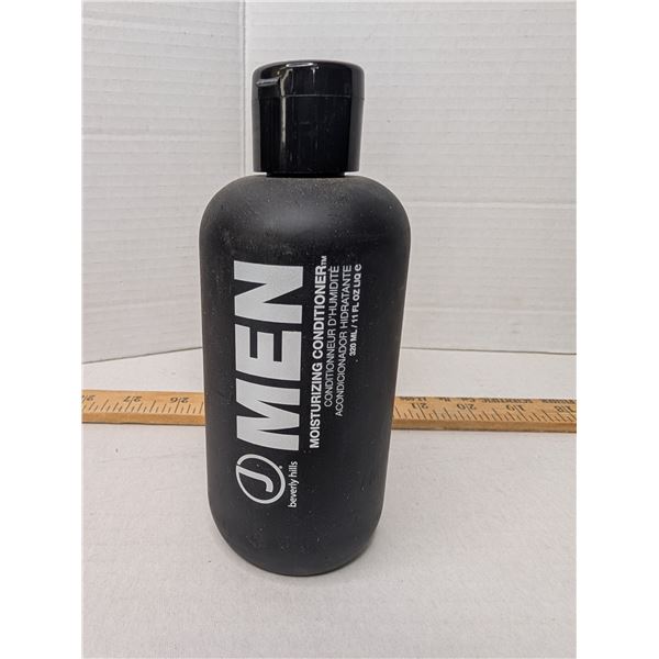 J Beverly Hills - Men Moisturizing Condtioner 320ml