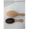 Image 1 : ColorProof Detangle Brush wood