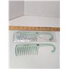 Image 1 : Unwash - the new clean Hanging Combs